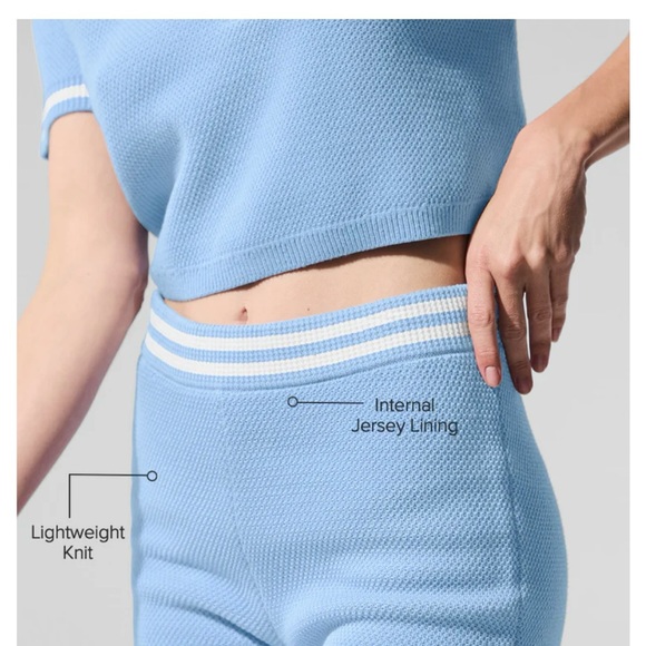 ALO Yoga Dark Blue Athletic Shorts - Picture 4 of 5